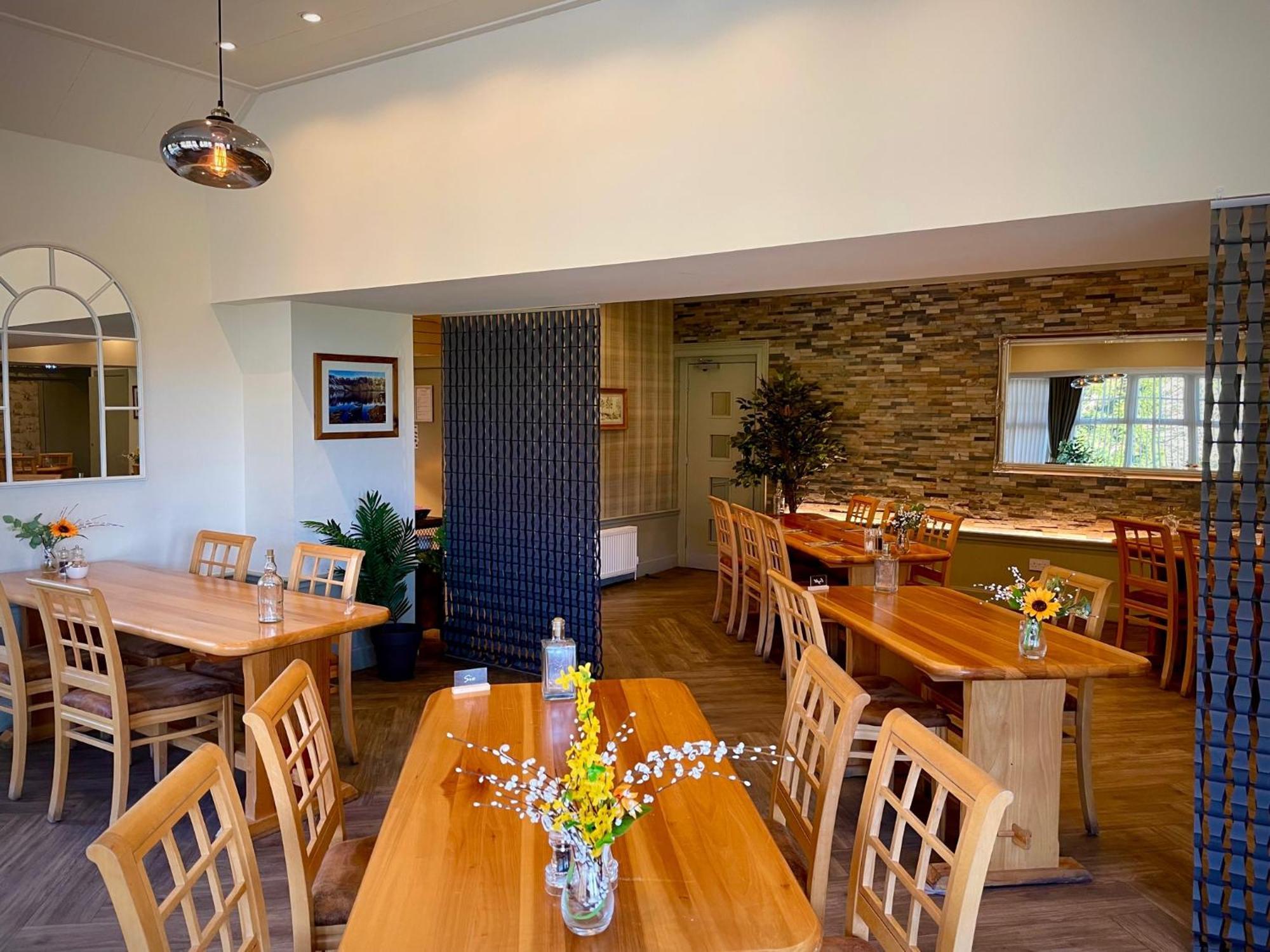 Glen Clova Hotel & Luxury Lodges Millton of Clova Esterno foto